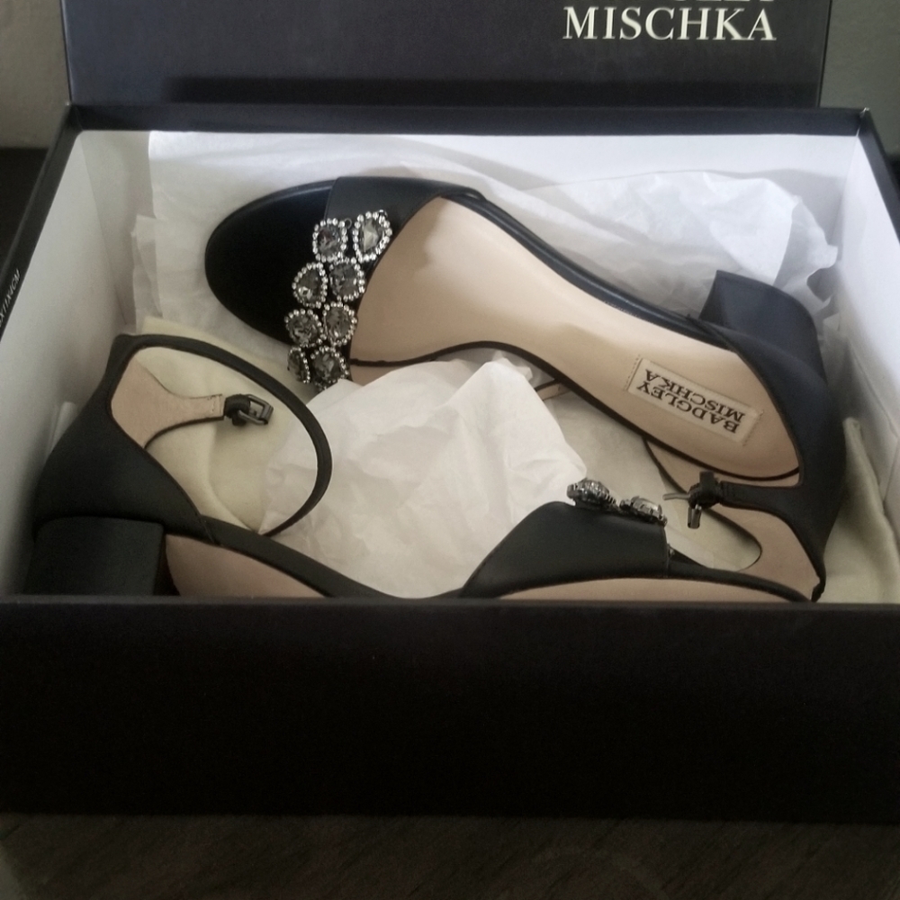 Badgley Mischka Heels NEW size 8 1/2